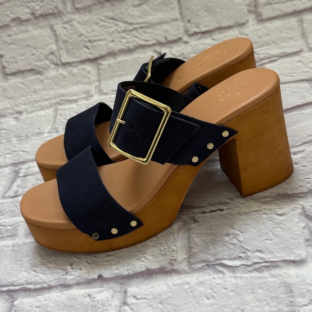 Avellini Navy blue and gold buckle Women's Platform Sandals NEW